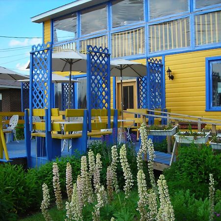 Gite Des Hauteurs Et Cafe De La Place Saint Zenon Exterior photo
