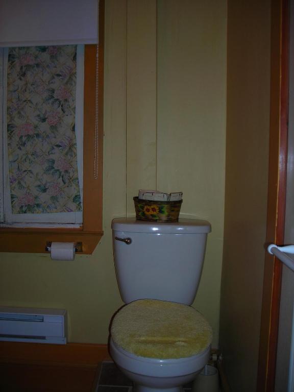 Gite Des Hauteurs Et Cafe De La Place Saint Zenon Room photo